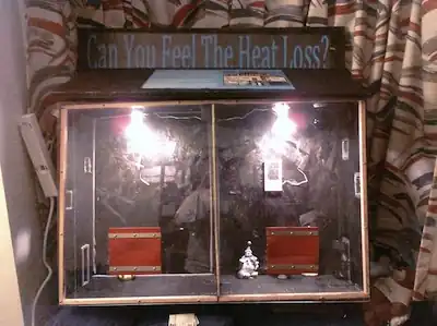 Can You Feel The Heatloss?An education display about convection and heat loss