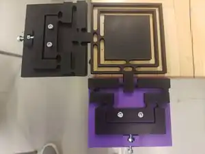 Flexure micropositioning device