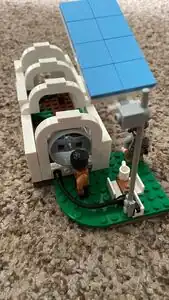 Panels connected to the fans.