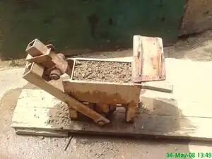 Compressed earth brick pressAn exploration of compressed earth bricks