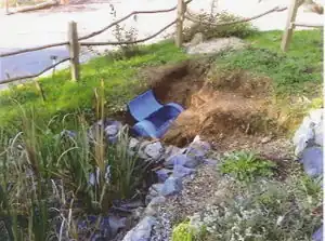 Greywater Grease TrapAn improved grease trap to keep fats, oils, and grease out of the CCAT greywater system