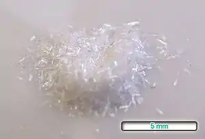 A small pile of white crystals