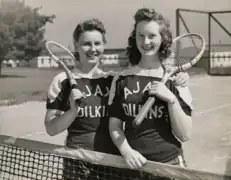 Tennis players from Ajax Dilkins team