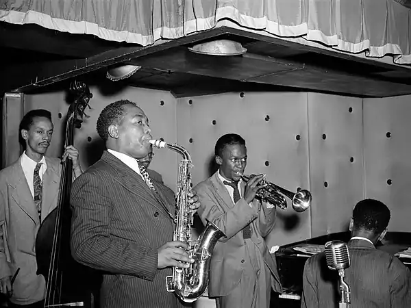 Davis (right center) playing in Charlie Parker's quintet, 1947.
