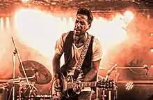 Fois playing live in Miami in 2018