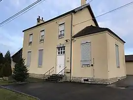 The town hall in La Bretenière