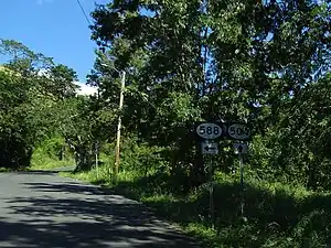 PR-504 heading north at PR-588 intersection in Barrio Portugués Rural