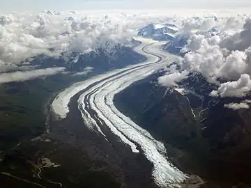 Matanuska Glacier from 20,000 feet (6,100&nbsp;m)