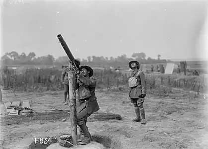 H834. The anti-aircraft guard at the New Zealand (Maori) Pioneer Battalion camp, Bayencourt, France, 28 July 1918. Photo: Henry Armytage Sanders