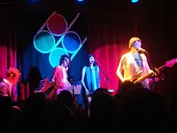 The Bird and the Bee performing at The Bell House in Brooklyn, New York City on March 6, 2009. From left: Greg Kurstin, Alex Lilly, Juliette Commagere, Inara George