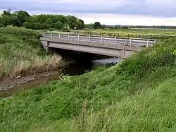 Concrete bridge over Hedon Haven, Paull Road (2005)