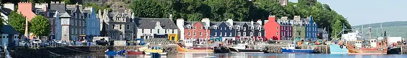&nbsp;Tobermory waterfront on Mull