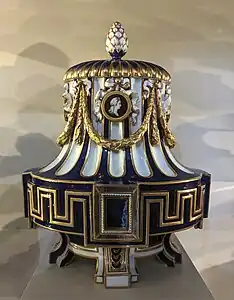 Louis XVI style "grec à médaillons" vase with medallions and ribbons, by the Sèvres Porcelain Manufactory, c.1765, soft-paste porcelain, Louvre